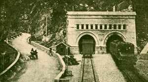 Entrée du tunnel du Simplon de 12 miles de long reliant la Suisse et l