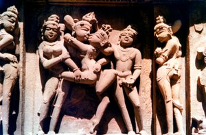 Sculpture érotique, temple hindou, Khajuraho, Inde, 950 - 1050