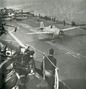 Avions de chasse à bord d