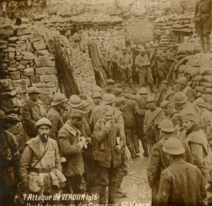 Poste de premiers secours dans une carrière, Saint-Vaast, attaque de Verdun, nord de la France, 1916