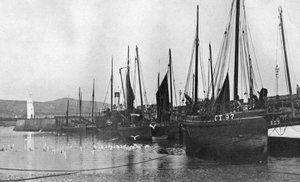Bateaux de pêche dans le port de Port St Mary, Île de Man