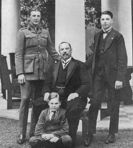 Général Botha et ses trois fils, 1914