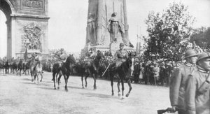 Général Montuori et troupes italiennes lors du défilé de la victoire, Paris, France, 14 juillet 1919 - Unbekannt