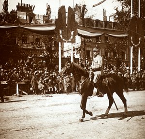 Général Toulorge à la parade de la victoire, Paris, France