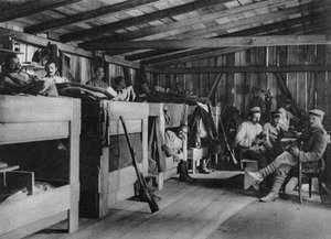 Soldats allemands dans un abri réduit, Vosges, France, Première Guerre mondiale, 1916