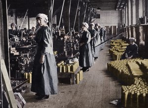 Ouvrières dans une usine de munitions - Unbekannt