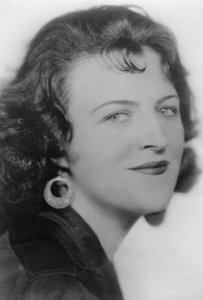 Gracie Fields 1898-1979, chanteuse et comédienne anglaise, vers les années 1920