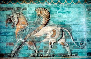 Relief de griffon-lion en briques émaillées, période achéménide, Perse antique, 530-330 av. J.-C.