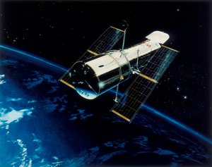 Télescope spatial Hubble en orbite, années 1980