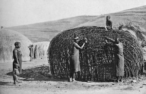 Construction de huttes au Zululand