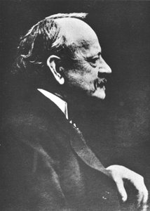JJ Thomson, physicien britannique, vers 1922
