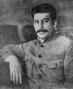 Joseph Staline, révolutionnaire communiste soviétique né en Géorgie et leader, mai 1923