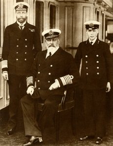 Le roi Édouard VII avec son fils George, prince de Galles, et son petit-fils le prince Edward, 1910, 1935 - Unbekannt