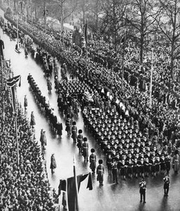 Procession funéraire du roi George V passant le long de Piccadilly, Londres, 28 janvier 1936