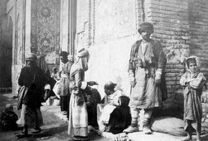 Barbier kurde, devant la mosquée Kazimain, Irak, 1917-1919
