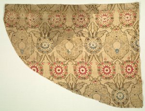 Lampas avec motif floral double ogival sur fond à carreaux, 1550-1575