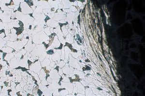 Métaux ferreux, acier LM après scie à métaux