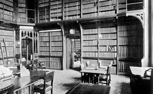 Salle des cartes, bibliothèque de la Chambre des communes, Palais de Westminster, Londres, vers 1905