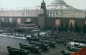 Revue militaire, Place Rouge, Moscou, 1971 - Unbekannt