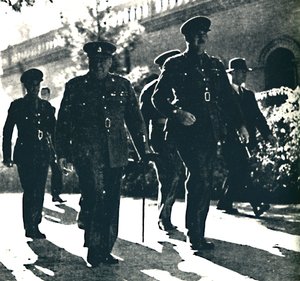 M. Churchill visite Téhéran, Perse, 1er décembre 1943, 1945