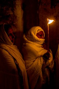 Veillée pascale orthodoxe dans la section copte du Saint-Sépulcre, Jérusalem, Israël, 2018 - Unbekannt