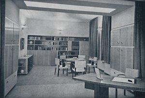 Paul Bromberg. Salle à manger et salon combinés dans une maison à Rotterdam, en ivoire, rouge-orange - Unbekannt