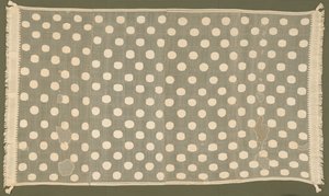 Textiles péruviens : Manteau ou tenture, pagne, turban, chapeau rembourré, bande avec des glands - Unbekannt