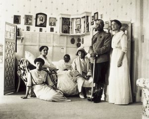 Portrait du Tsar Nicolas II avec sa famille - Unbekannt