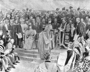 La princesse Alexandra recevant le diplôme de docteur en musique...1896, 1901
