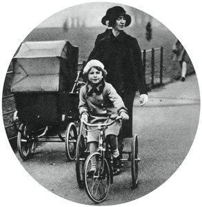 La princesse Elizabeth à vélo, mars 1932 - Unbekannt