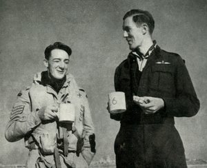 Personnel de la RAF prenant une tasse de thé, Malte, Seconde Guerre mondiale, 1942-1944
