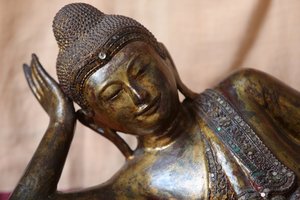 Statue de Bouddha couché. Gretz, France - Unbekannt