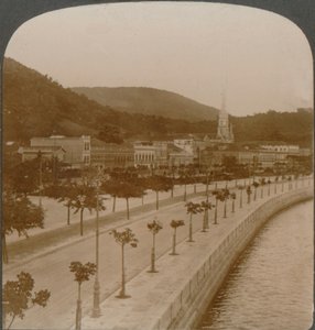 Quai de 5 miles de Rio de Janeiro, encerclant la plus grande baie enclavée du monde, c1900