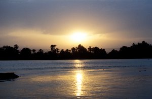 Le Nil au coucher du soleil, Égypte
