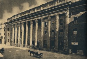 Rome - Piazza di Pietra, 1910