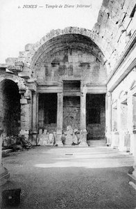 Intérieur en ruine du temple romain de Diane, Nîmes, France, 20e siècle - Unbekannt