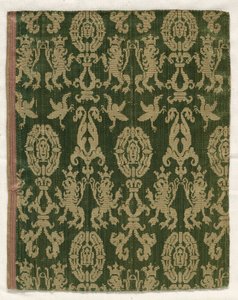 Fragment de satin, 15e-16e siècle