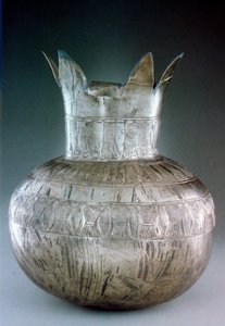 Vase en argent en forme de grenade, de la tombe de Toutankhamon, XIVe siècle av. J.-C. - Unbekannt