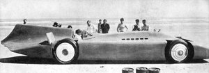 Sir Malcolm Campbell 1885-1948 dans Bluebird, Daytona Beach, Floride, 7 mars 1935, 1936