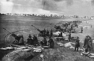 Artillerie soviétique aux hauteurs de Seelow, avril 1945