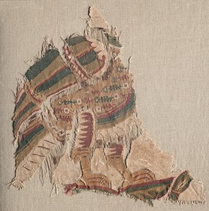 Tapisserie avec oiseau décapité