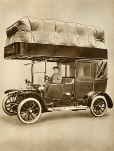 Taxi avec dispositif de sac à gaz sur toit spécialement aménagé, 1914-1918, 1935