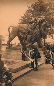 Le ministre cubain dépose une couronne en hommage au Soldat belge inconnu, Bruxelles, Belgique, 1927