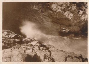 Les soufflets du diable, Kynance Cove, 1927