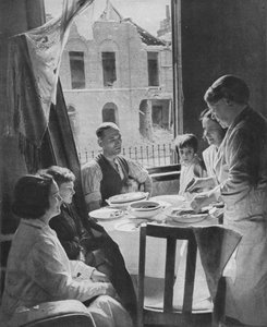 La famille doit manger, vers 1940 1942
