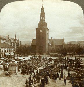 Le Grand Marché autour de la statue Christian IV, Christiania, Norvège, vers 1905