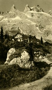 La cabane Lindauer au pied des Drei Türme, Autriche, vers 1935