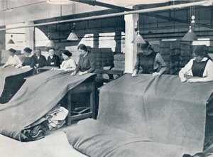 La fabrication du kaki : examen du tissu fini, vers 1914 - Unbekannt