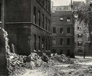 Le site de la porte de Fetter Lane et les maisons abandonnées en attente de démolition, 1934 - Unbekannt