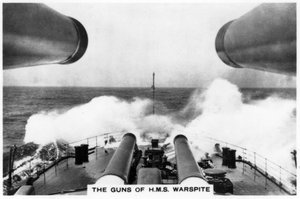 Les canons du cuirassé HMS Warspite, 1937